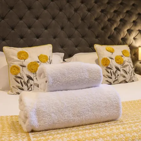 Sir Nigel Gresley Engine Shed Уитби